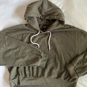 Gap medium olive green sweater